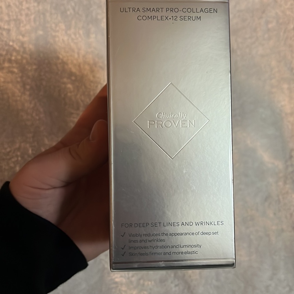 Elemis - Picture 2 of 6